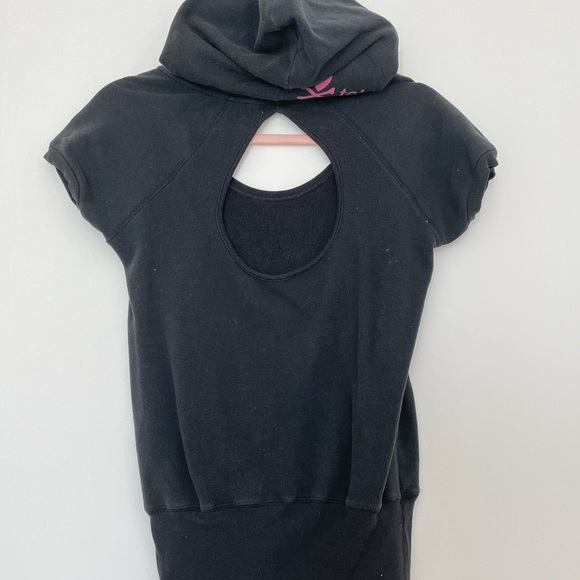 Tokidoki Capped Sleeve Hoodie - Picture 2 of 2